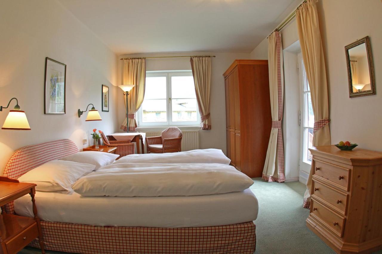 Seehotel Enzian Weissensee Exterior photo